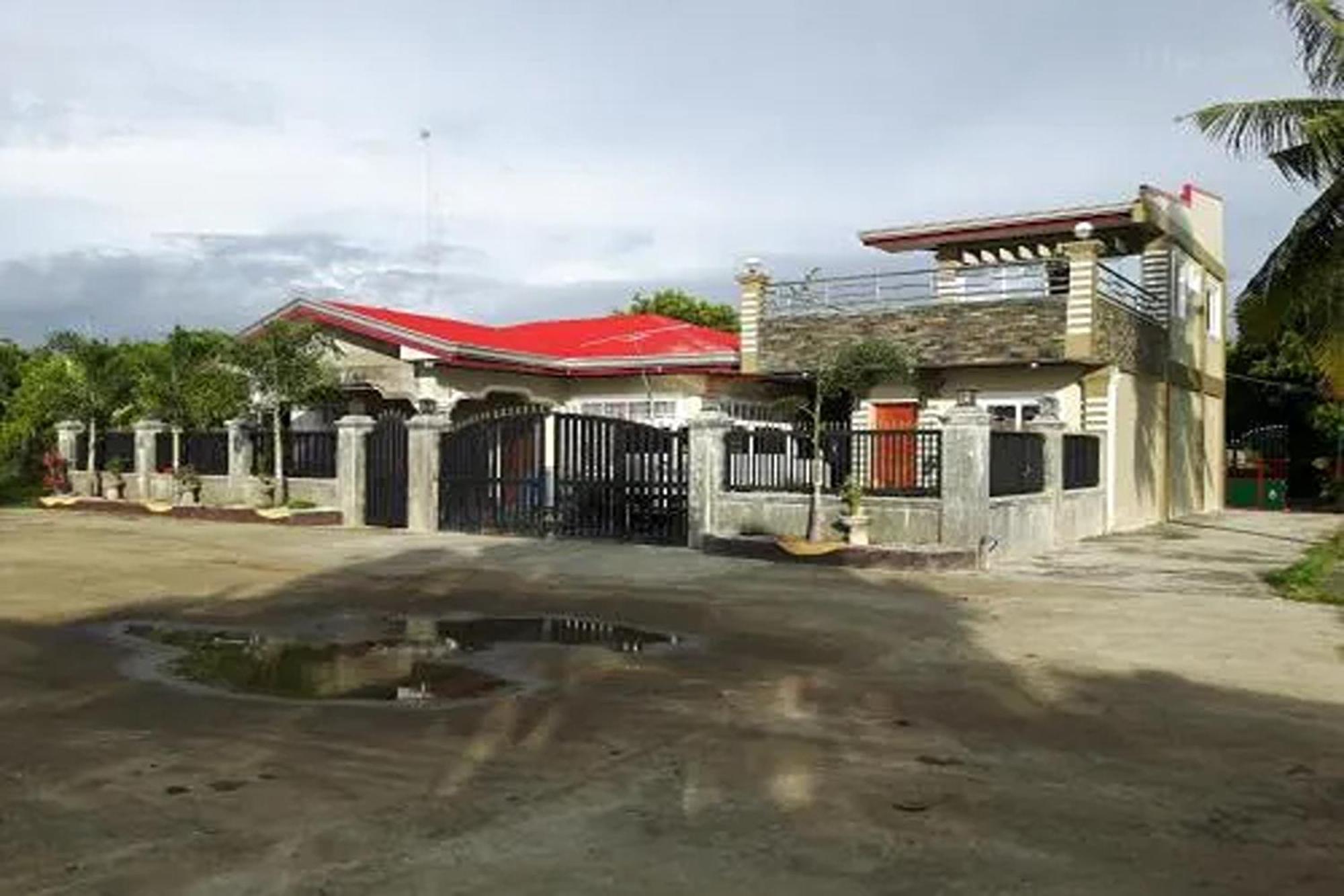 Hotel Fnt Transient House Near Hundred Islands Alaminos Exterior foto